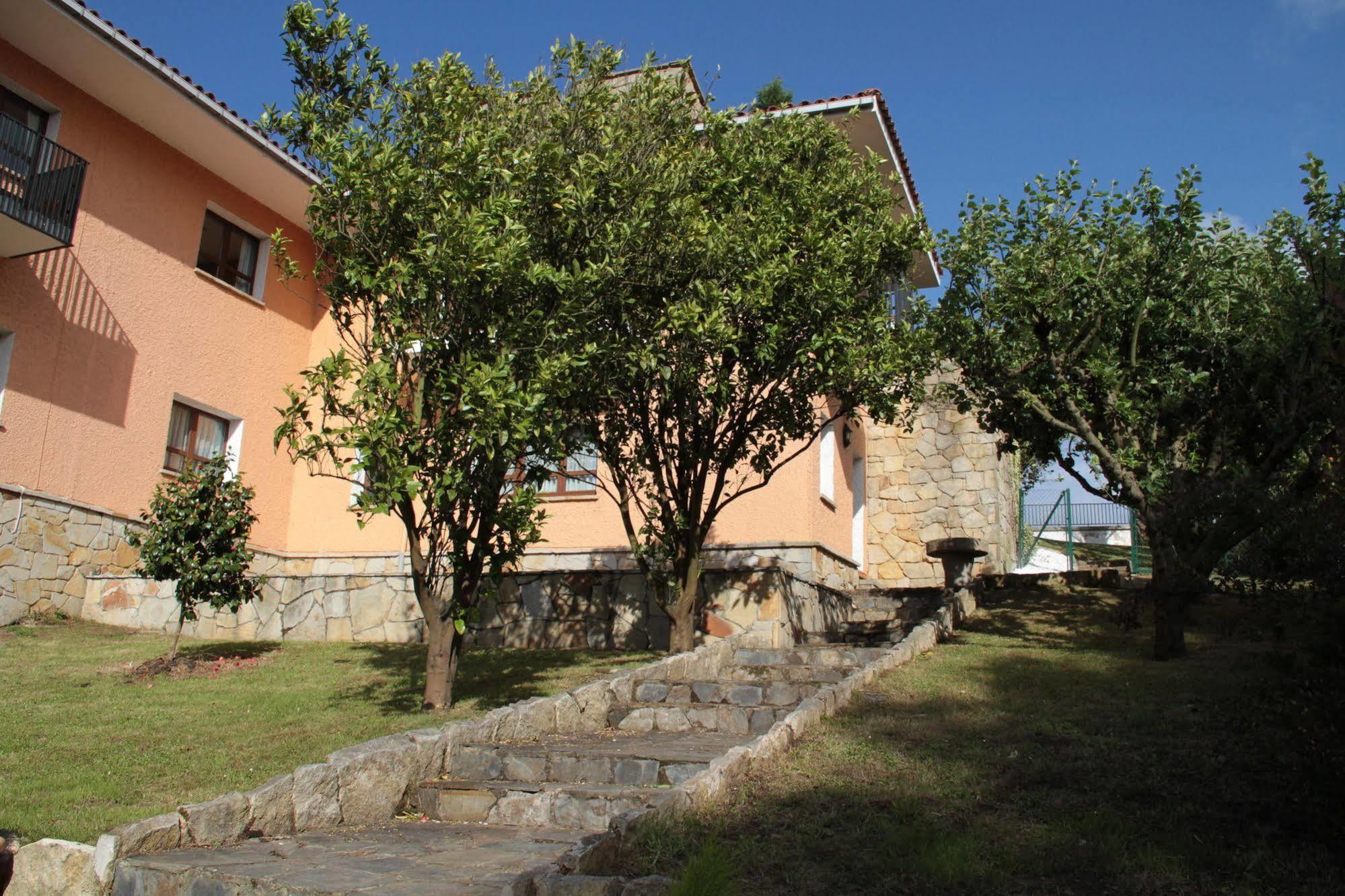 Sierra Pulide Apartamentos Salinas (Castrillon) Exterior foto